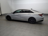 Used 2022 Hyundai Elantra SEL w/ Convenience Package image 3