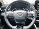 Used 2020 Toyota Highlander XLE image 6