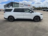Used 2024 Kia Carnival EX image 2