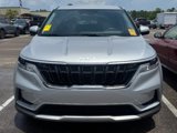 Used 2023 Kia Carnival LX image 2