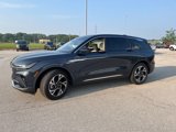 Used 2024 Lincoln Nautilus Premier image 3
