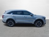 New 2025 Kia Sorento S image 2