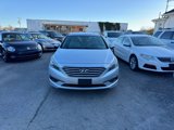 Used 2015 Hyundai Sonata SE image 2