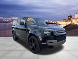 Used 2025 Land Rover Defender 130 X-Dynamic SE image 4