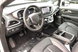 New 2026 Chrysler Pacifica Select image 3