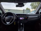 Used 2018 Toyota Corolla LE image 5