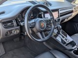 Certified 2024 Porsche Macan image 4