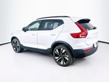 Used 2025 Volvo XC40 B5 Plus image 5