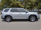 Used 2025 Honda Pilot EX-L image 4