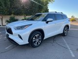 Used 2023 Toyota Highlander XLE image 4