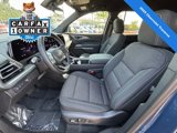 Used 2025 Chevrolet Traverse LT image 3