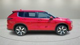 New 2025 Mitsubishi Outlander SE image 2