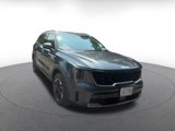 Used 2024 Kia Sorento S image 3