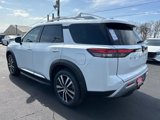New 2025 Nissan Pathfinder Platinum w/ Cargo Package image 4