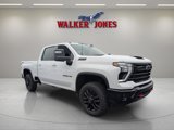 Used 2025 Chevrolet Silverado 2500 LT image 2