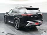 New 2025 Nissan Pathfinder Platinum image 4