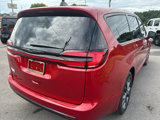 New 2026 Chrysler Pacifica Select image 5