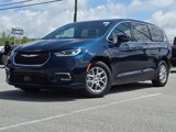 New 2025 Chrysler Pacifica Select image 2