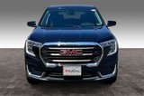 Used 2024 GMC Terrain SLE image 2