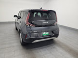 Used 2023 Kia Soul LX w/ LX Technology Package image 6