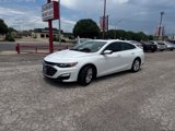 Used 2019 Chevrolet Malibu LT image 2