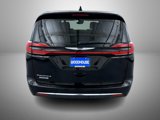 Used 2024 Chrysler Pacifica Touring-L image 6