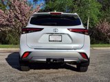New 2025 Toyota Highlander Platinum image 6