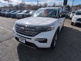 Certified 2022 Ford Explorer Limited w/ Equipment Group 301A image 3
