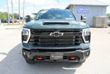 Used 2025 Chevrolet Silverado 2500 LT w/ Trail Boss Package image 2