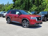 New 2025 Nissan Pathfinder Platinum image 2