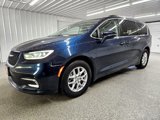 Used 2022 Chrysler Pacifica Touring-L image 4