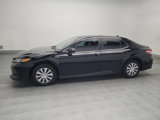 Used 2020 Toyota Camry LE image 2