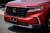 New 2025 Honda Pilot Touring image 3