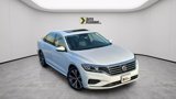 Used 2021 Volkswagen Passat 2.0T SE image 2