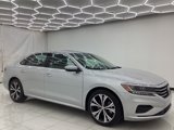 Used 2021 Volkswagen Passat 2.0T SE image 6