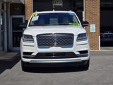 Used 2019 Lincoln Navigator Reserve image 3