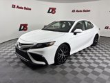 Used 2023 Toyota Camry SE image 2