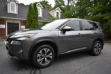 Used 2022 Nissan Rogue SV image 2