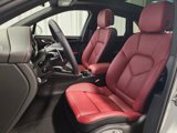 Used 2025 Porsche Macan image 5