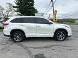 Used 2017 Toyota Highlander XLE image 6