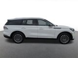 Used 2023 Lincoln Aviator Reserve w/ Equipment Group 201A image 2
