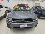 Used 2018 Volkswagen Tiguan SE w/ Panoramic Sunroof Package image 2