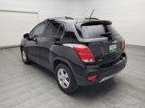 Used 2021 Chevrolet Trax LT w/ LT Convenience Package image 5