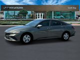 New 2025 Hyundai Elantra SE image 2