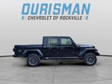 Used 2023 Jeep Gladiator Sport image 2