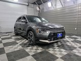Used 2024 Kia Niro EX Touring image 4