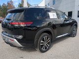 New 2025 Nissan Pathfinder Platinum w/ Black Appearance Package image 5