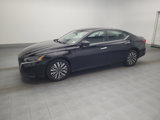 Used 2023 Nissan Altima 2.5 SV image 2