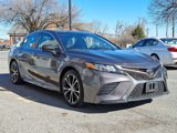 Used 2020 Toyota Camry SE image 3