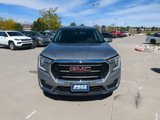 Used 2024 GMC Terrain SLE image 2